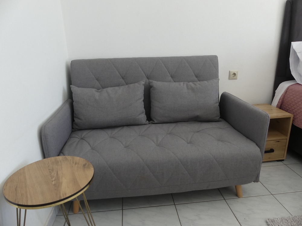AMZ Apartments
