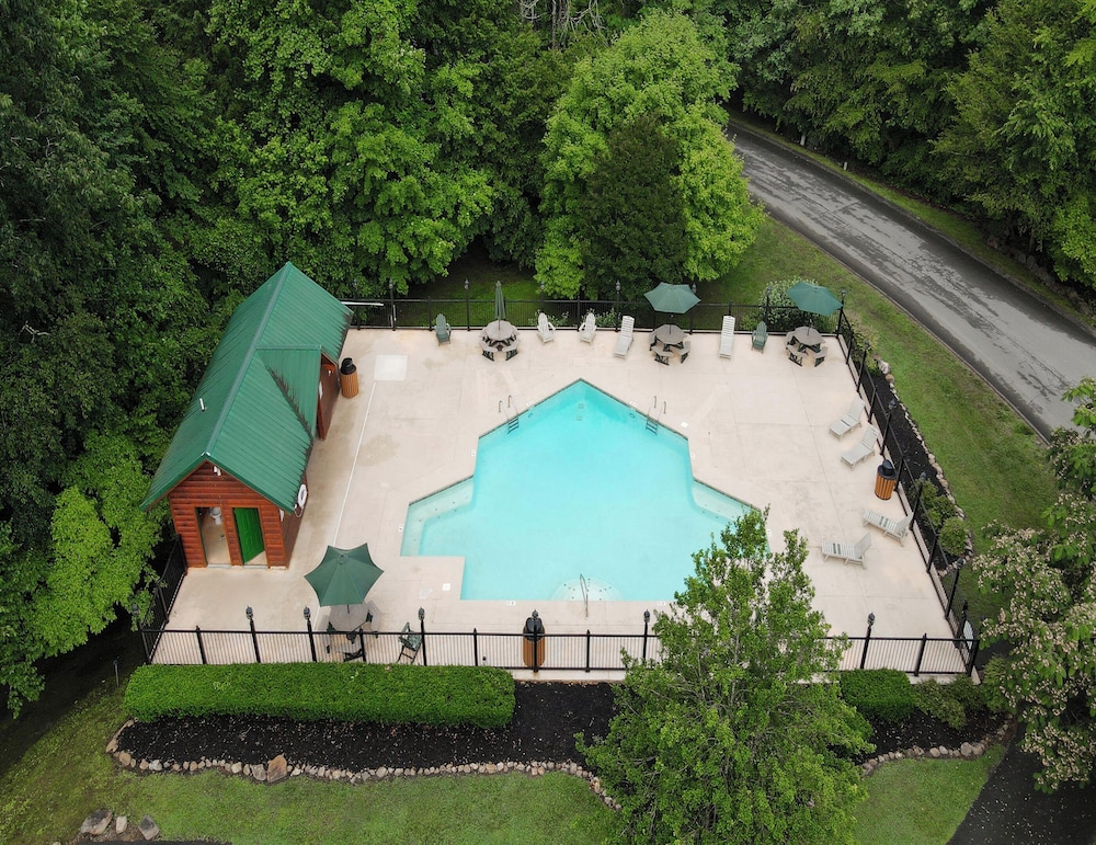 Breathless Views by Smoky Cove Resort