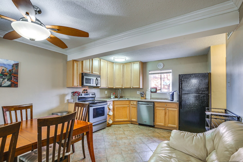 St Ann Townhome < 1 Mi to International Airport! - Property Image 9