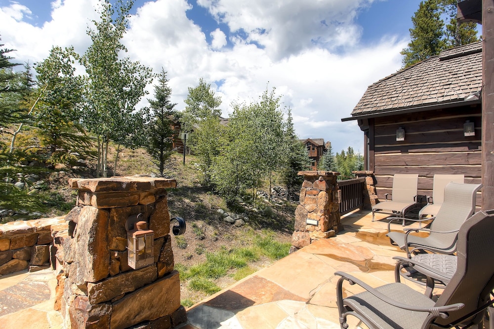 Ski Bridge Lodge - Ski In / Ski Out