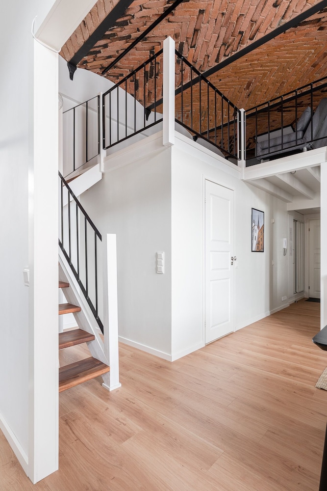 Stylish Historical Loft with Sauna & Free Parking view 3