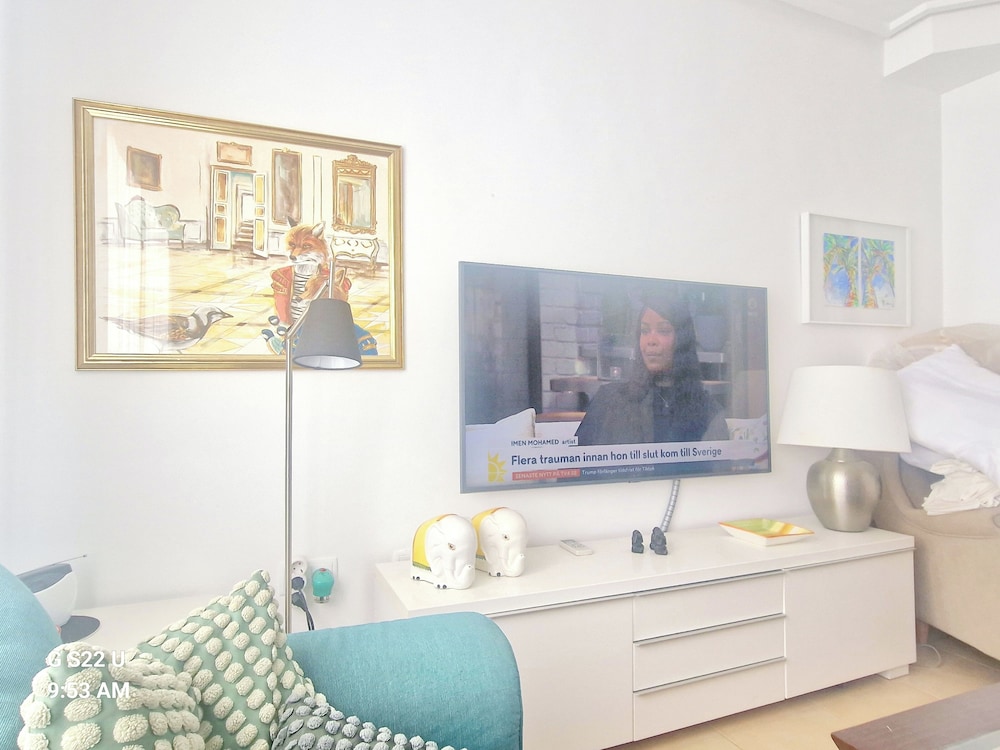 Luxury Villa - Pet Friendly & Free Parking