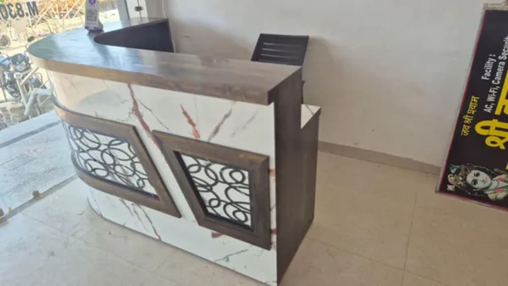 Fabhotel Shree Hanuman