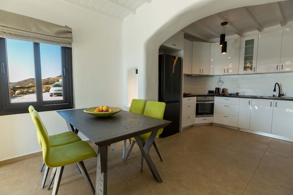 Apellon Mykonos Luxury Seaview Retreat