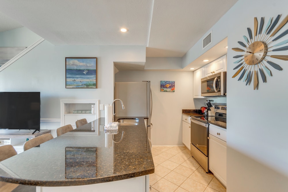 Access to 4 Pools: Oceanfront Orange Beach Condo