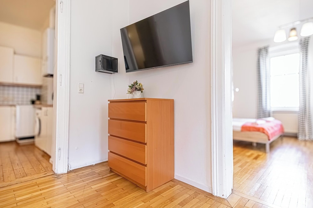 Affordable 2BR Apt Long Stay Stadthalle