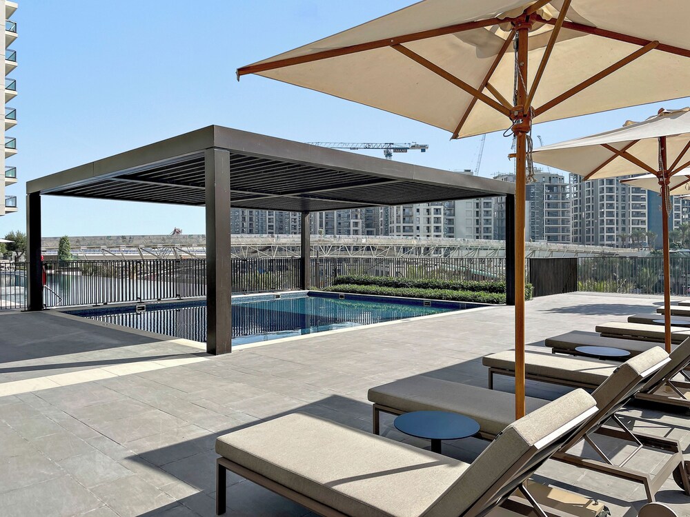 1BR Skyline Views Dubai Creek Harbour
