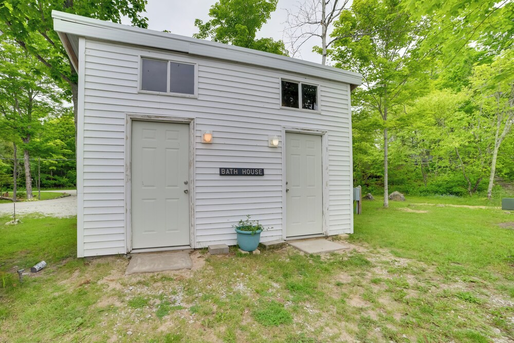 Fish, Boat & Relax: Lakefront Cedarville Cabin