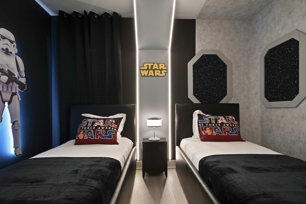 Magical 15-bedroom Villa Game Room, Theater & More!