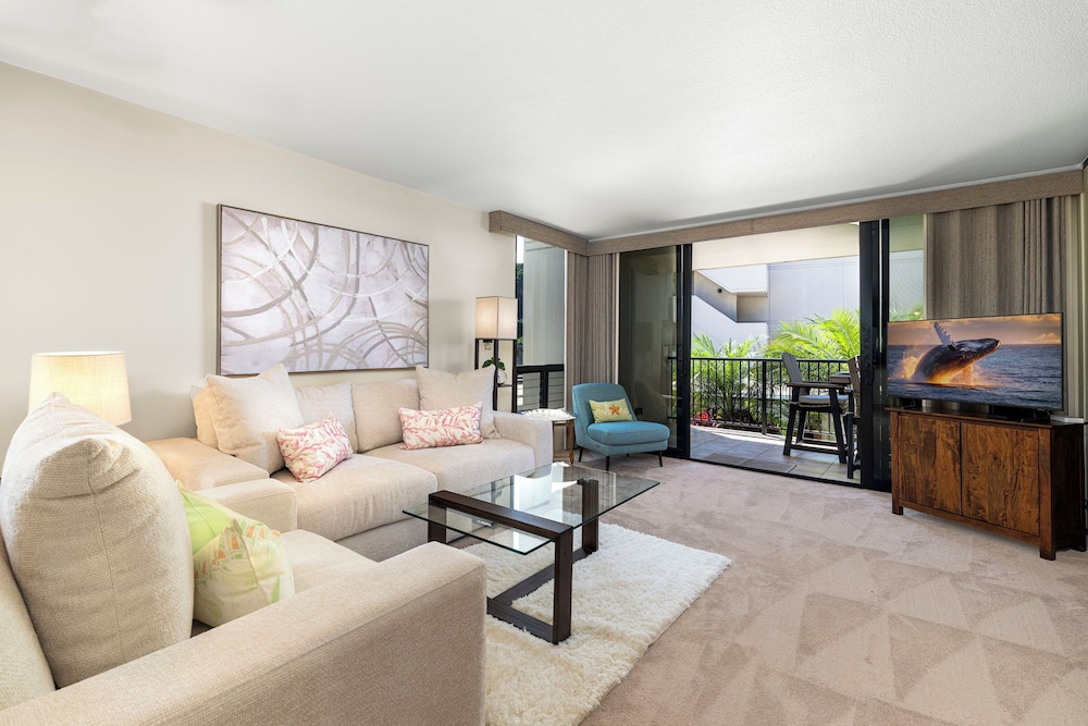 Oceanfront Island Living - Beautiful Kona Condo for Extended Stays - Vrkcv