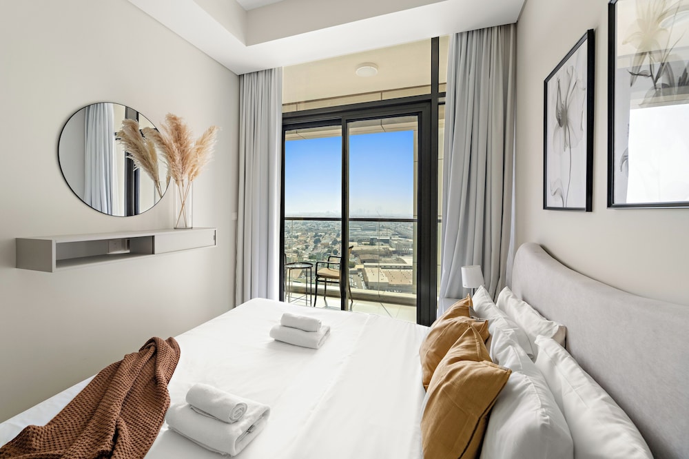 Silkhaus Aykon City Towers