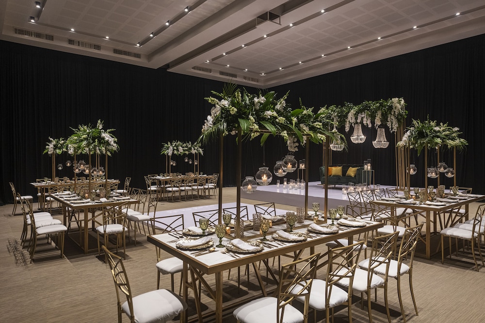 meeting & event spaces