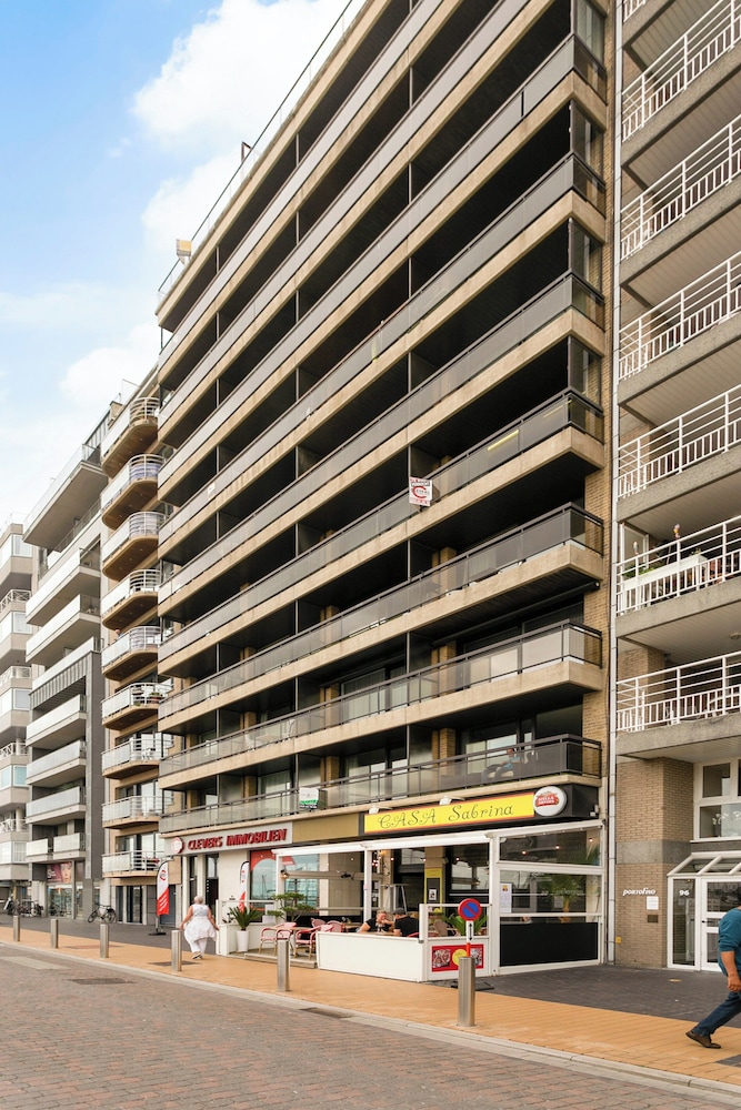 Penthouse in Blankenberge Near the Beach