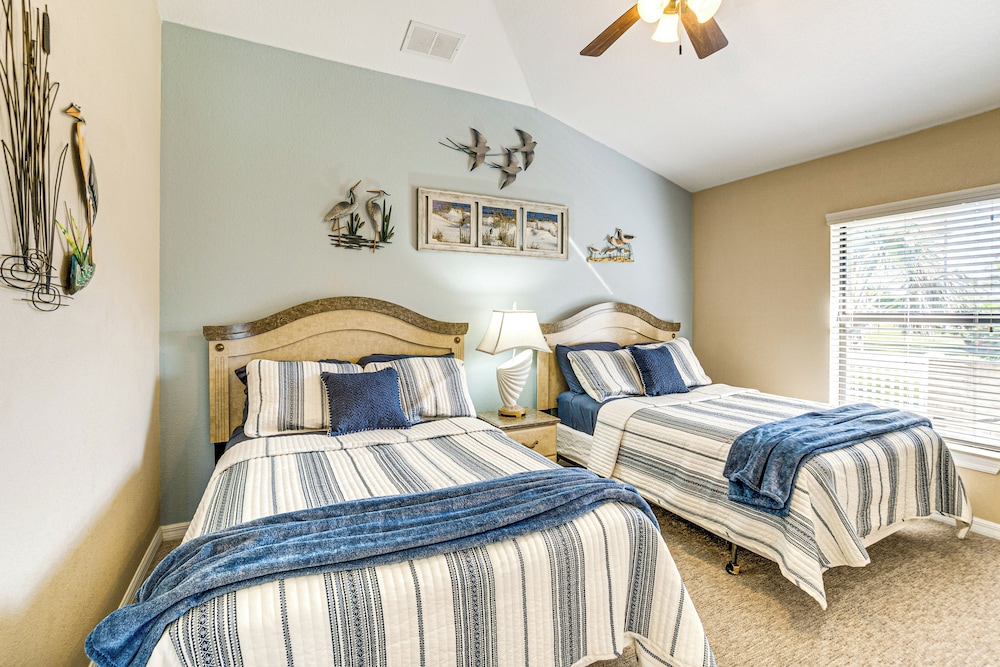 Near Golf & Beaches: Luxe Home in Rotonda West!