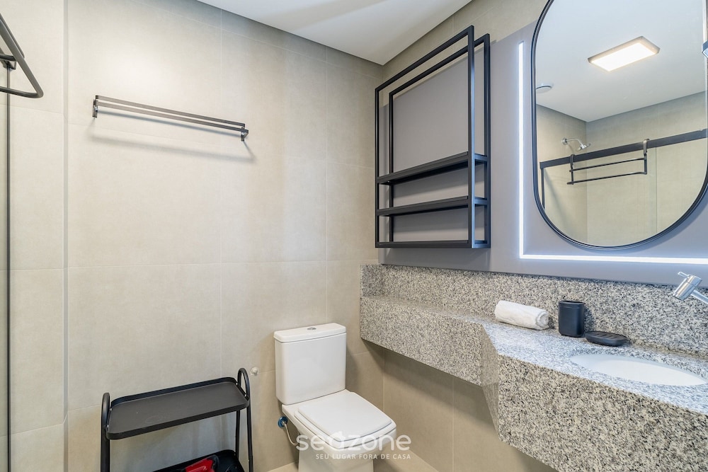 Modern and Fully Equipped Apartments Just Minutes From Lagoa da Conceicao and the Beach - VTD