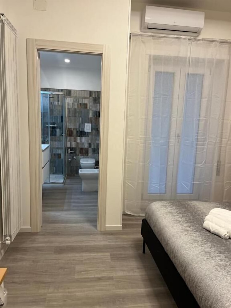 Tiburtina Urban Rooms