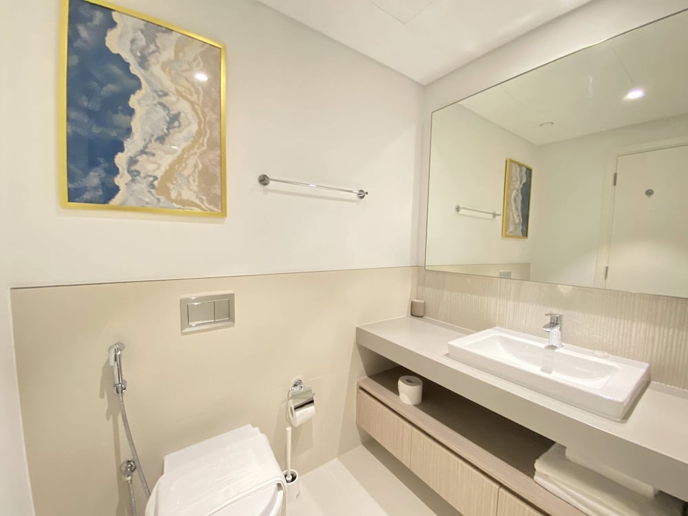 Lux BnB The Grand Creek Harbor Views