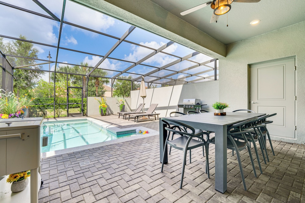 Private Backyard Oasis: Solterra Resort Condo
