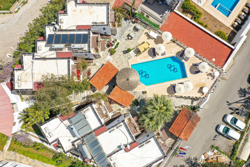 Bodrum Vera Oteli - Image 11