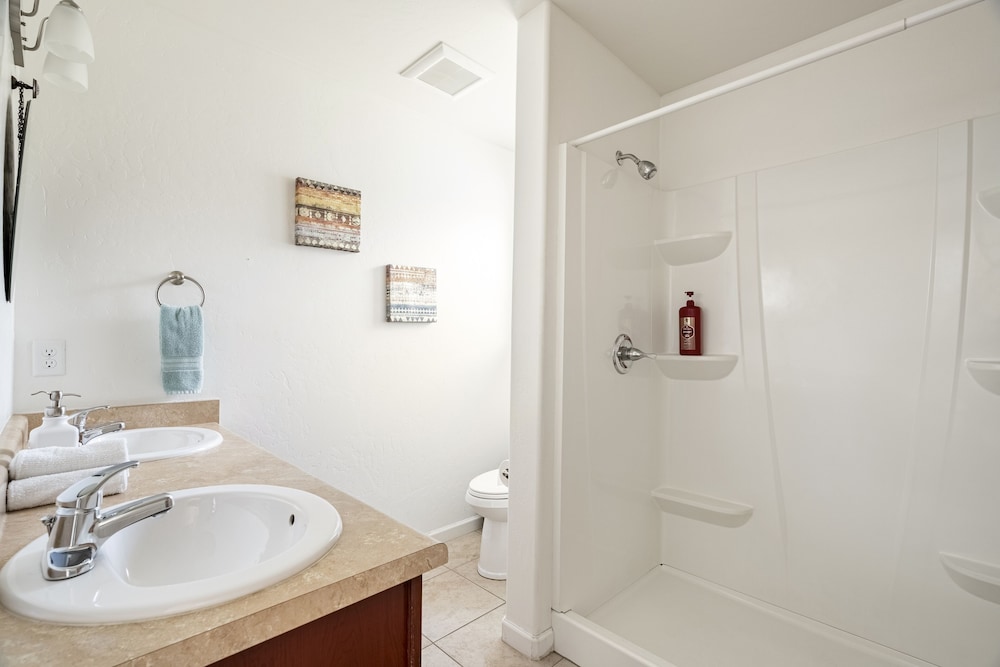 Canyon View Oasis 3 Bedroom Home