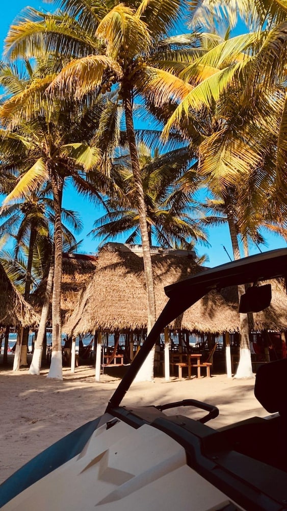 Oasis Paradise Cabaña