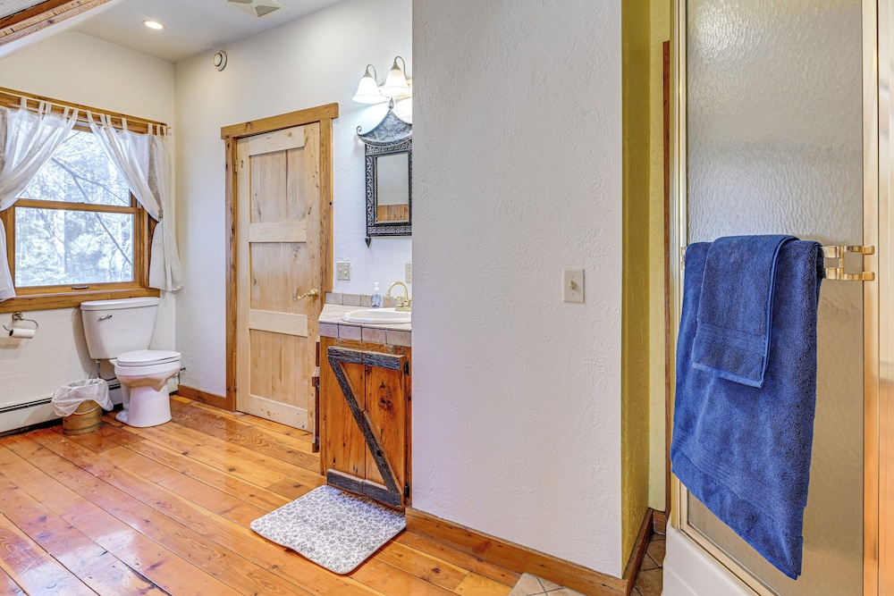 Hot Tub & Private Sauna: Wausau Family Home