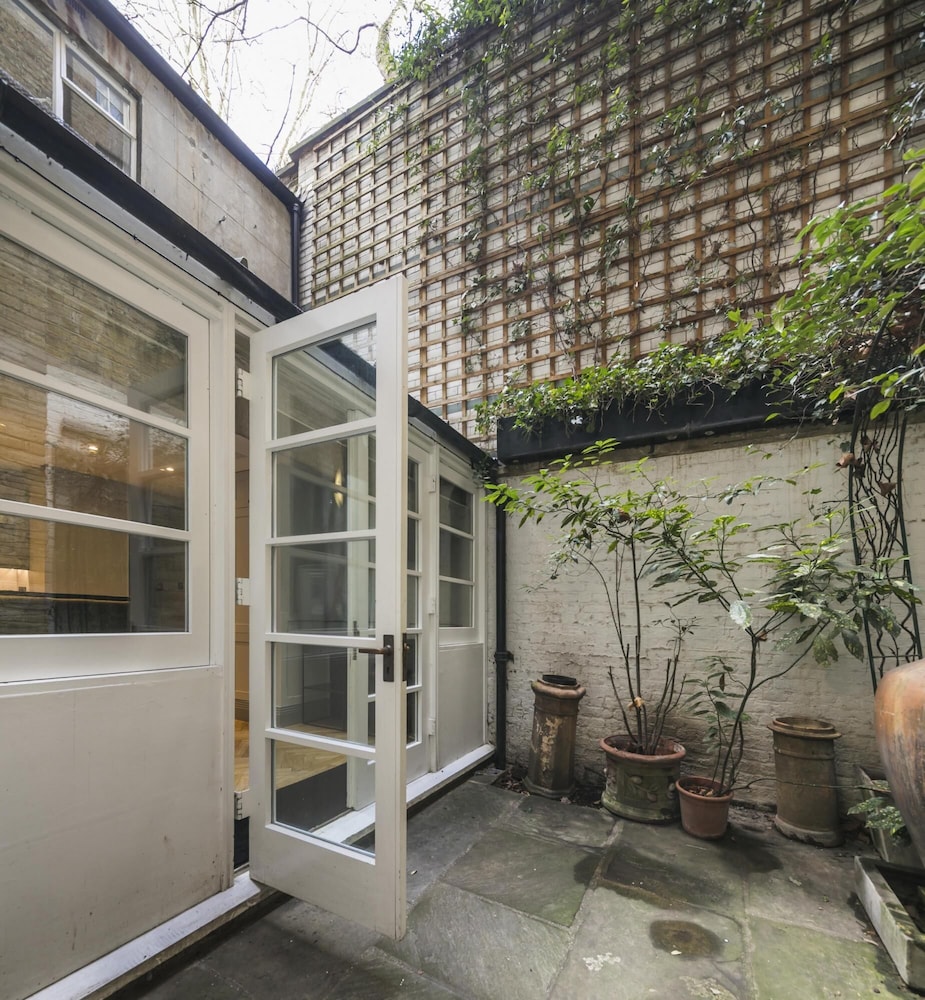The Hanover Suite in London