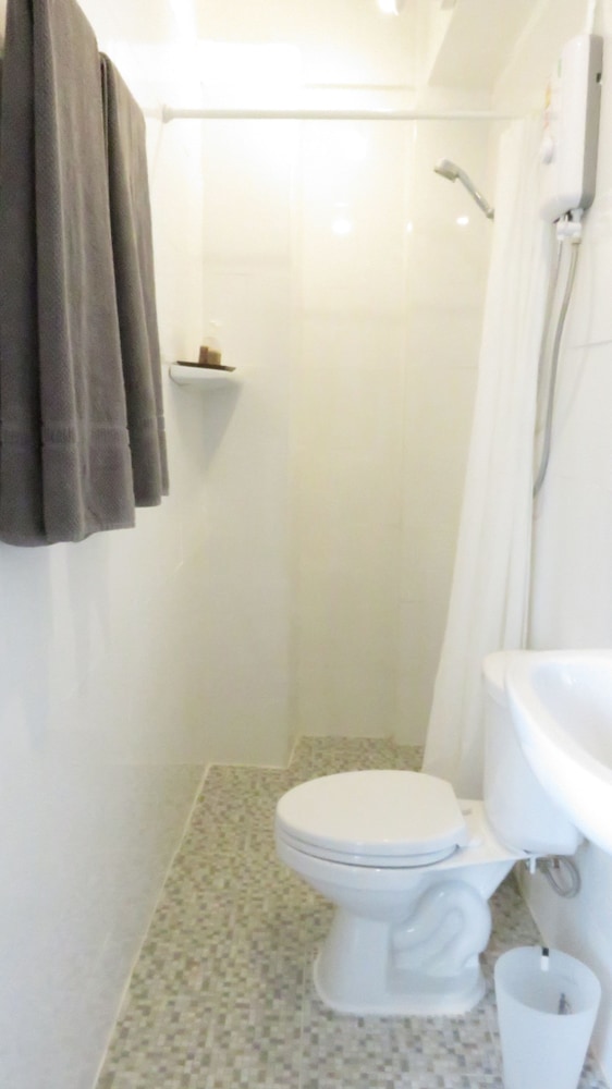 Baan 192 - Adults Only