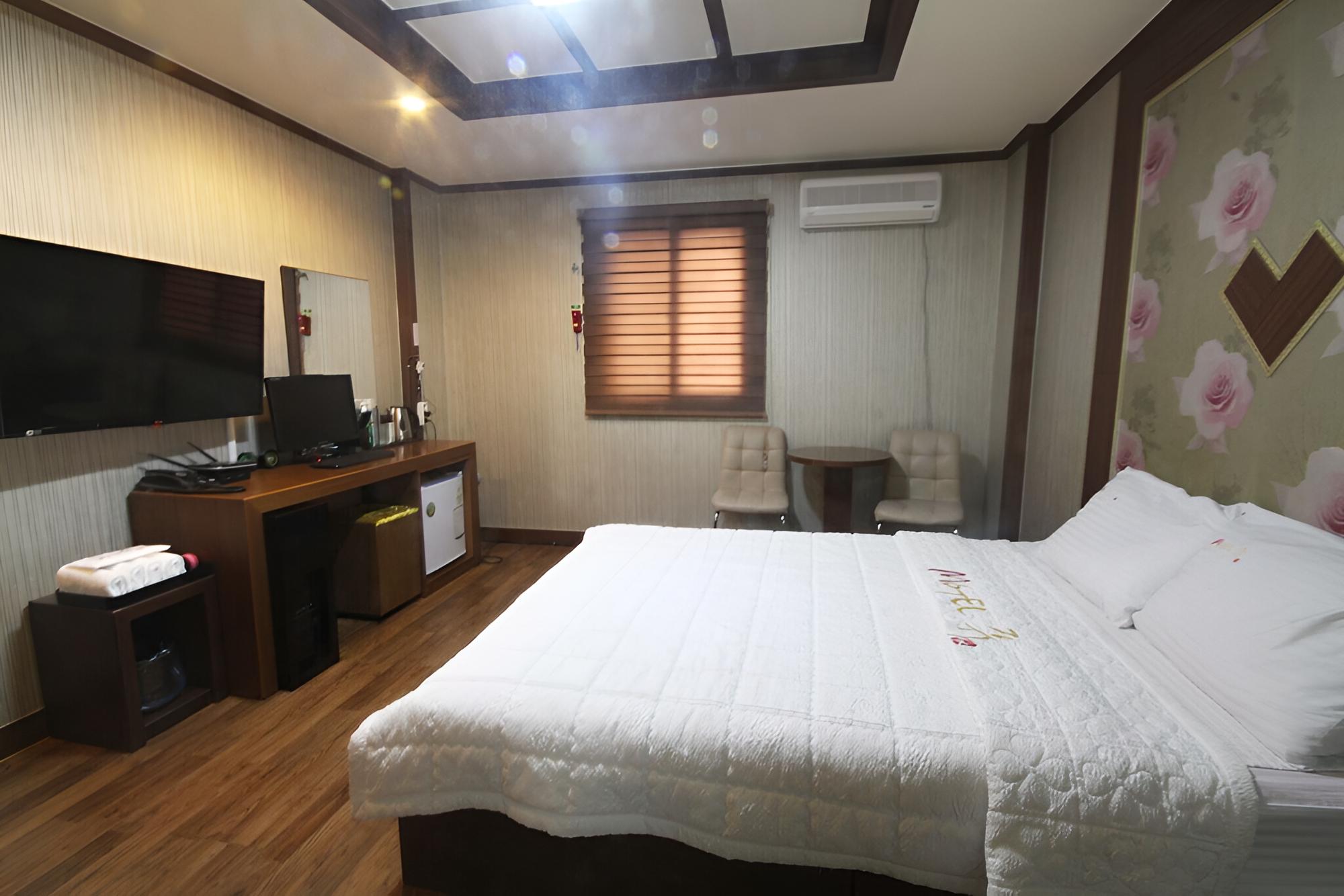 Yeongcheon Hyu view 3
