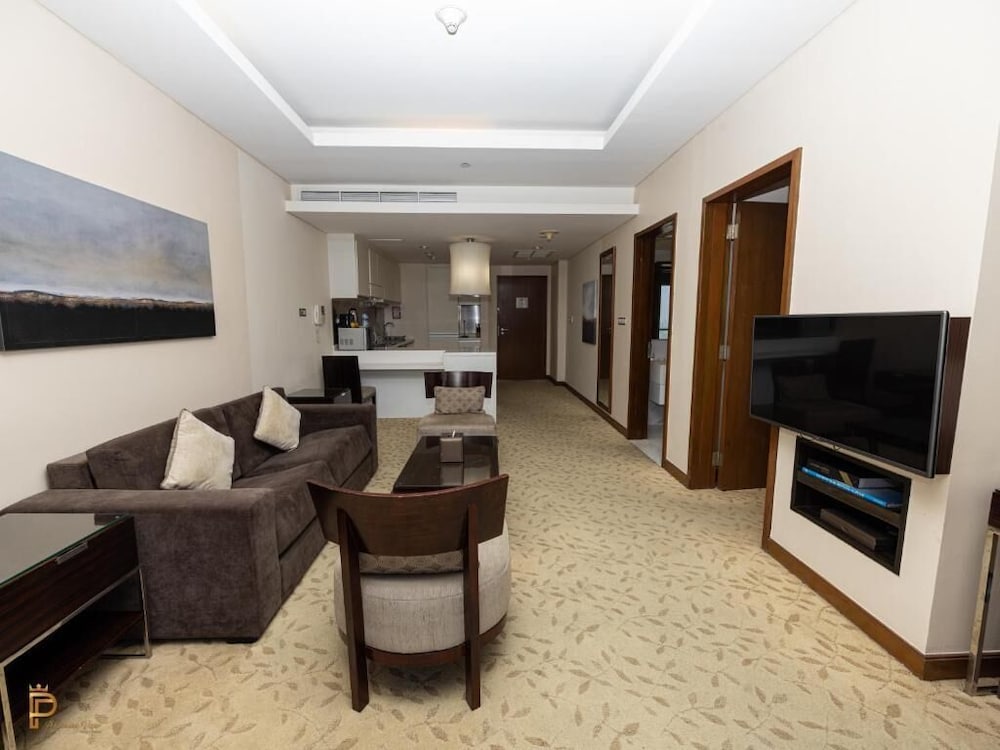 Paradise View Holiday Homes L.L.C.