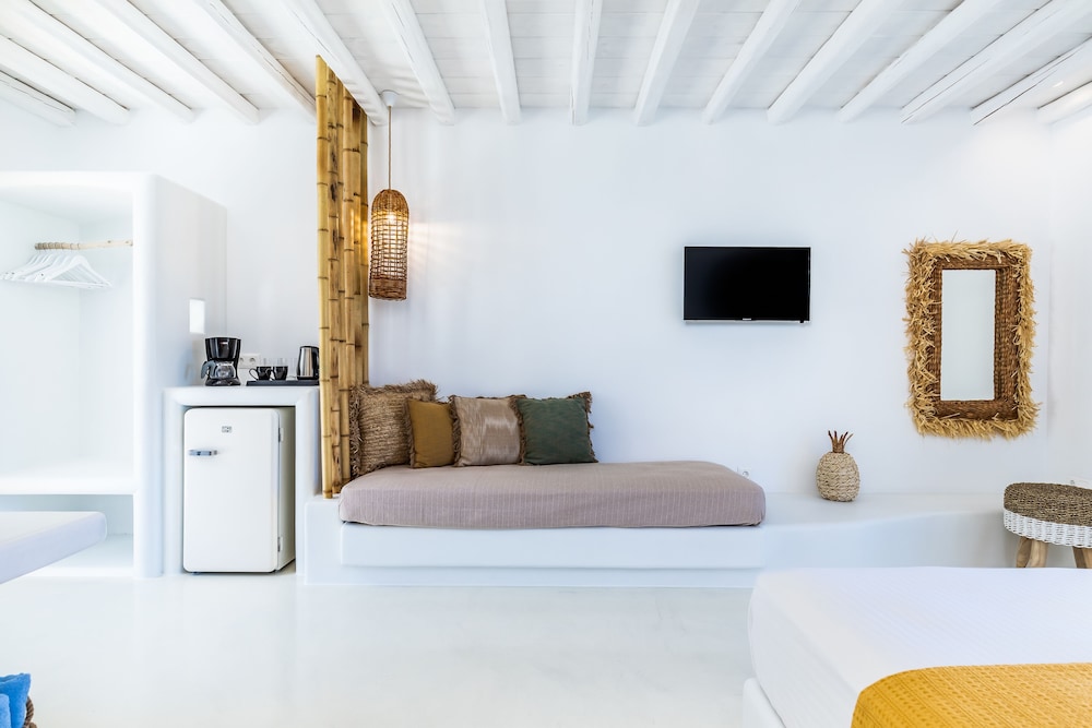 Evlalia Studios & Villas