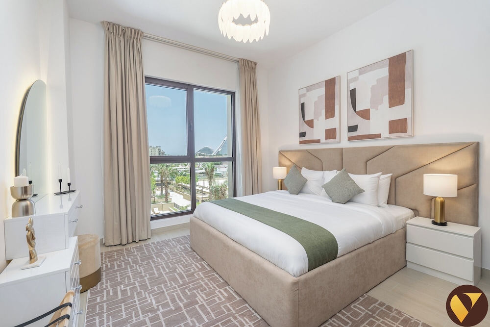 Madinat Jumeirah Living with Pool View