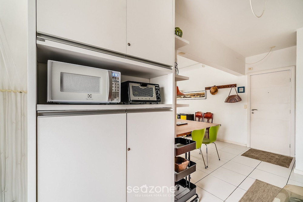 Beachfront apt BC Center Close to Attract. Aco803