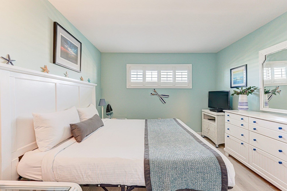 0207 Dancing Tides 1 Bedroom Condo