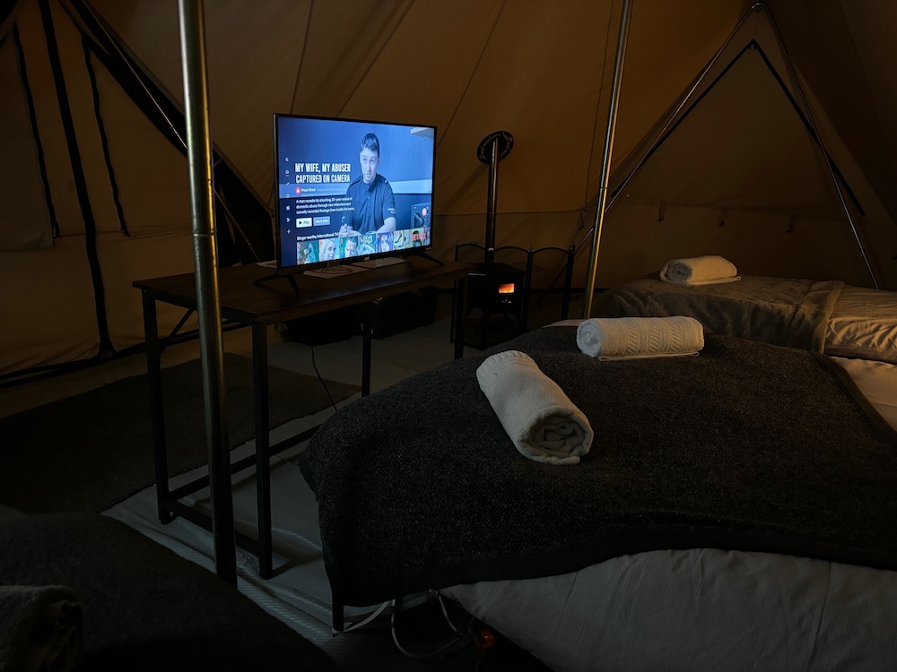 Cozy Winter Hot Tent With Log Burner, Tv & Hot tub view 5