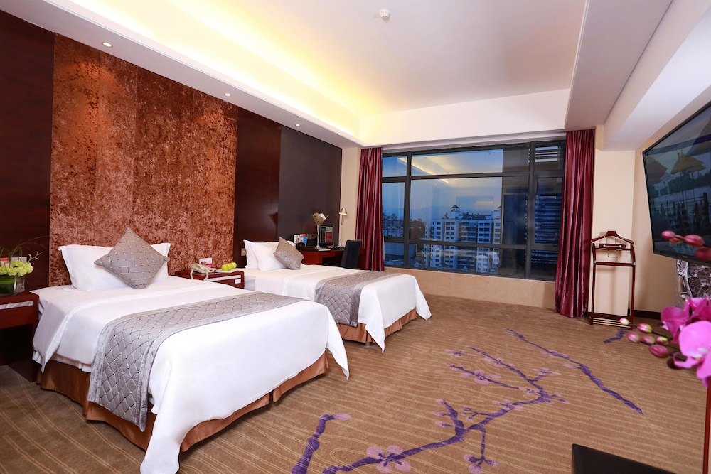 Ramada Longyan