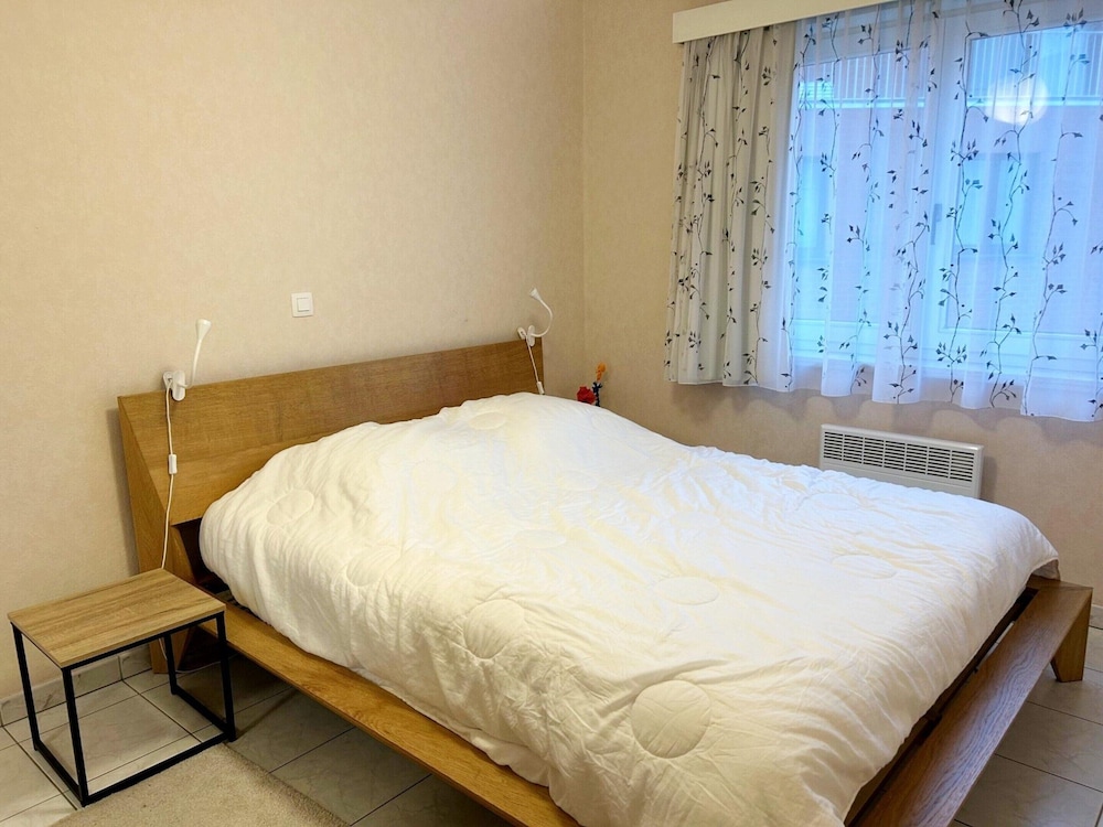Cozy 2-bedroom Apartment Near Koksijde Beach