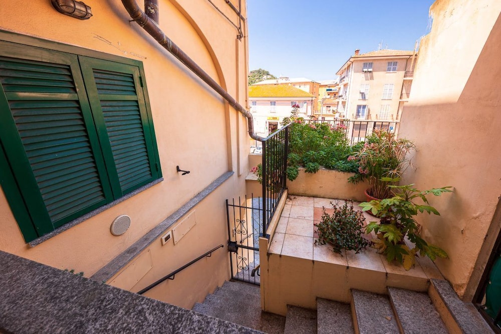 CasaViva - Mameli 26 Imperia view 4