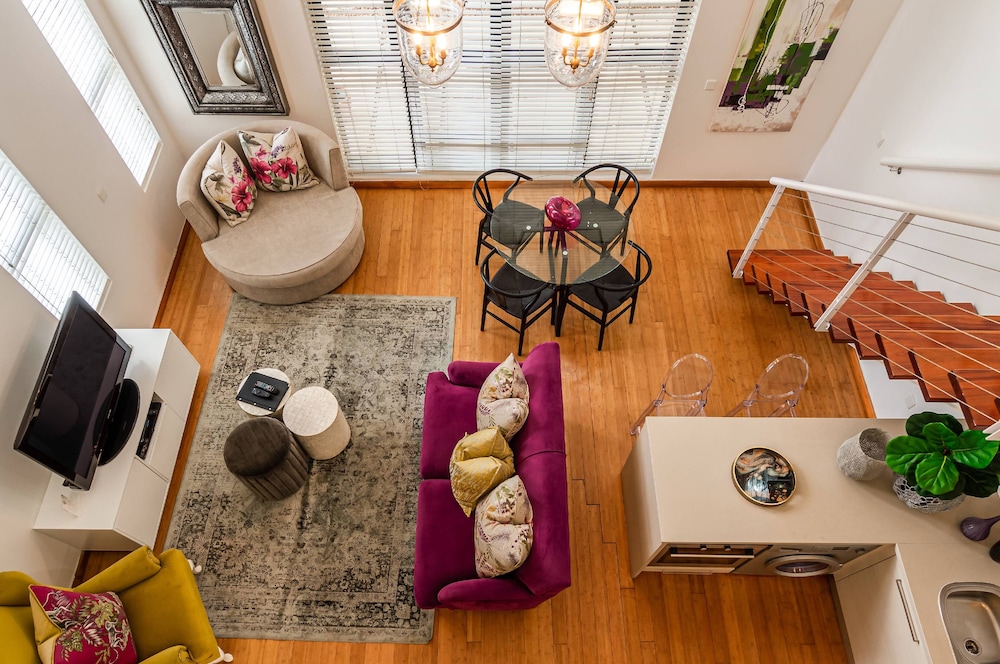 The Ivy Apartments