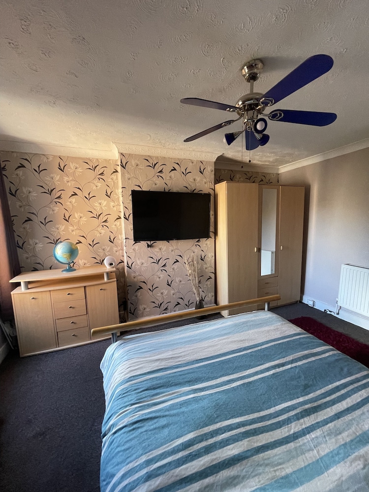 March-2bed Apt - Family Friendly - Pet Friendly