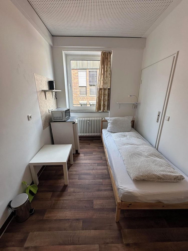 2-Rent Group Hostel Zimmer&Apartments GKP2