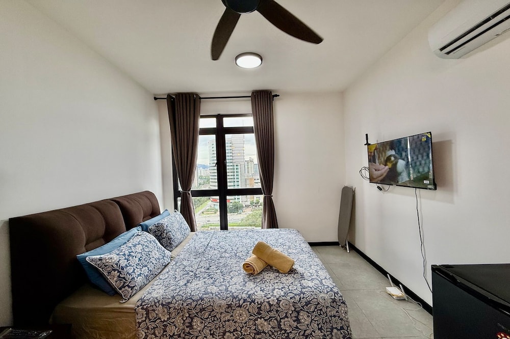 Neu Suites Horizon View Apartments