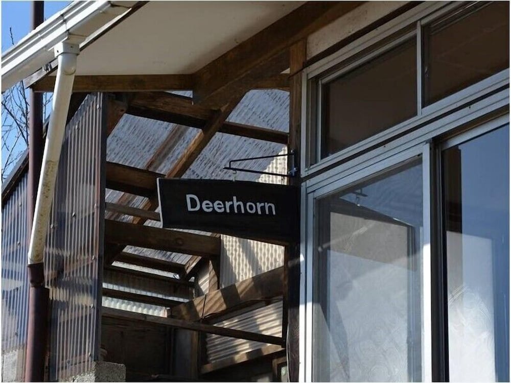 Deerhorn - Hostel