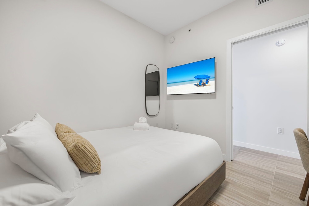 Luxury Condos Near Miami Beach