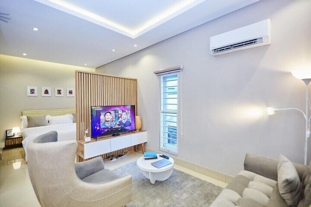 El- Rey Luxury Apartment
