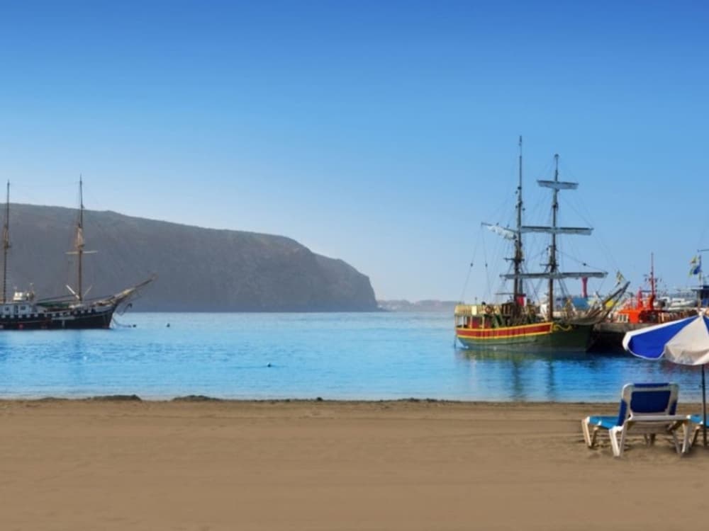 C Ntrico y a pie de Playa en los Cristianos