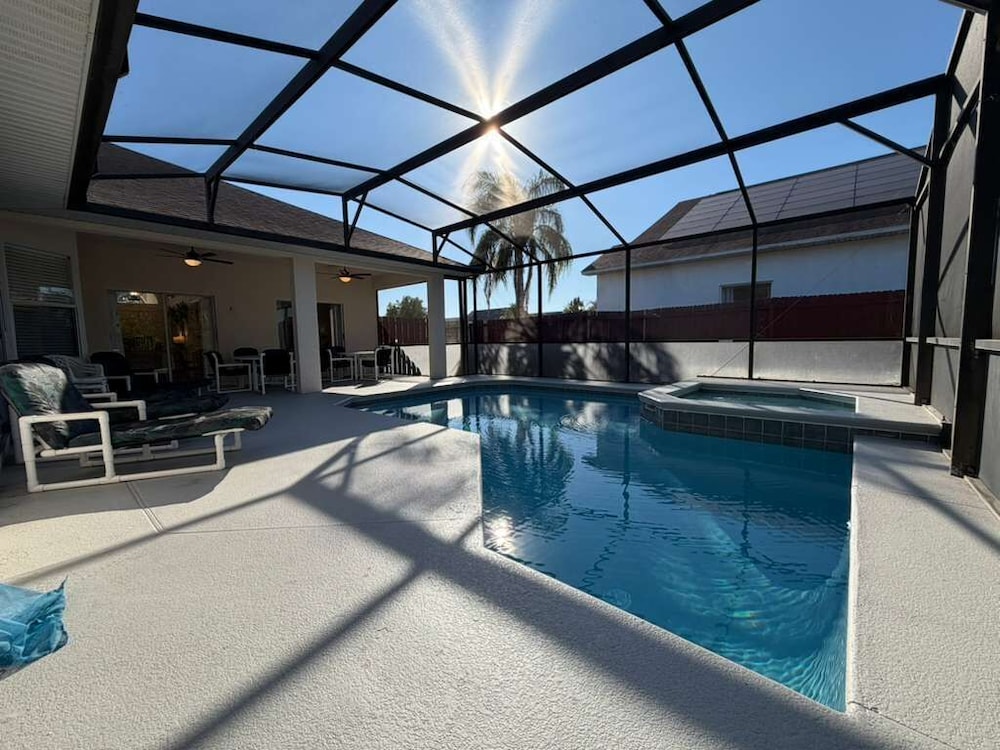 Pool •Spa •Game Rm •10 min Disney-Fun Disney Oasis