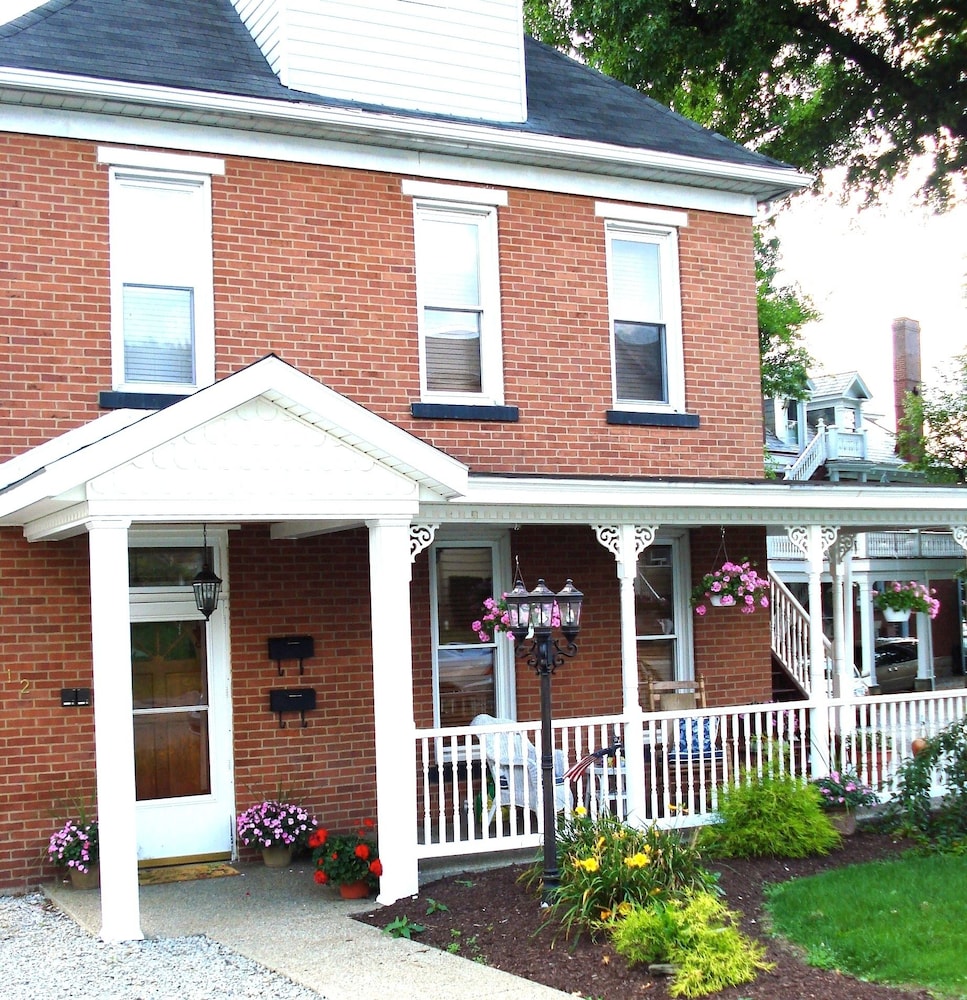 South Broadway Manor
