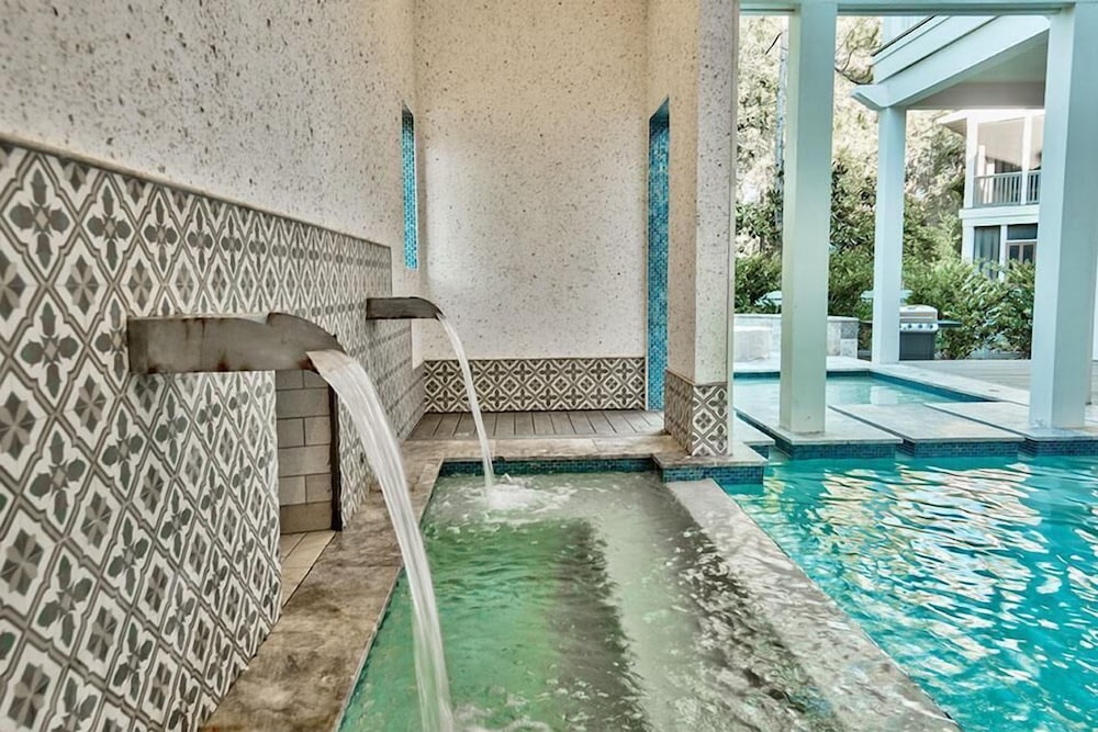 WaterColor Reunions 7 Bedroom Holiday Home by Five Star Properties