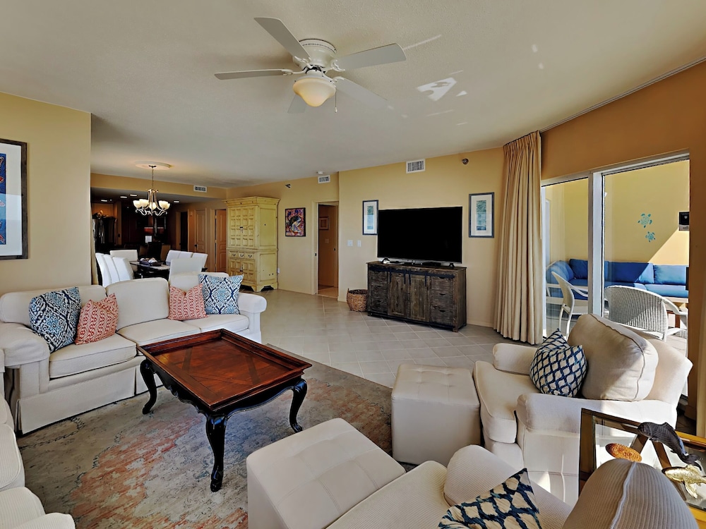 Emerald Isle #1108 by Southern Vacation Rentals